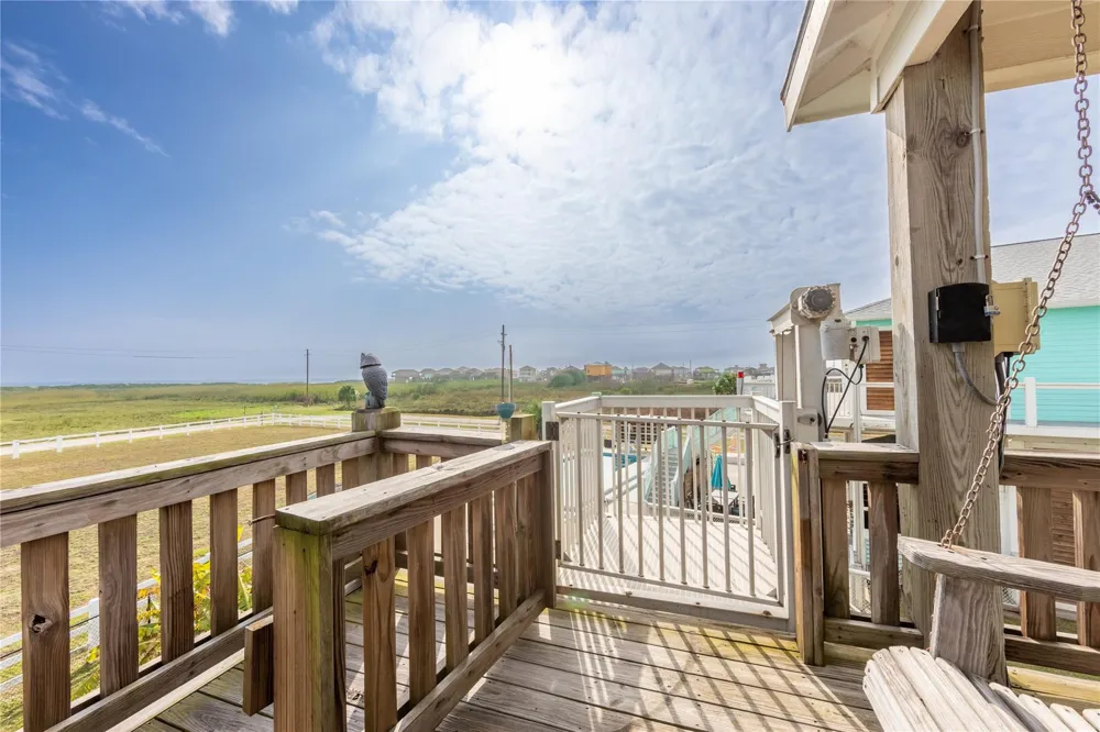 4304 Bolivar Circle Port Bolivar, TX 77650