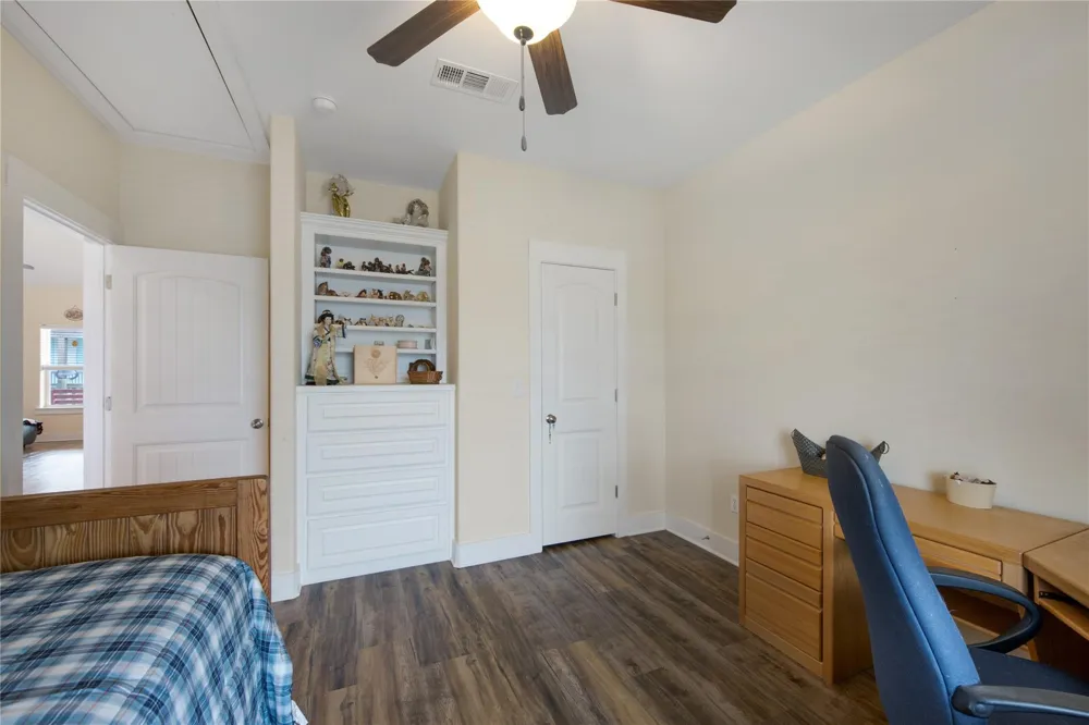 4304 Bolivar Circle Port Bolivar, TX 77650