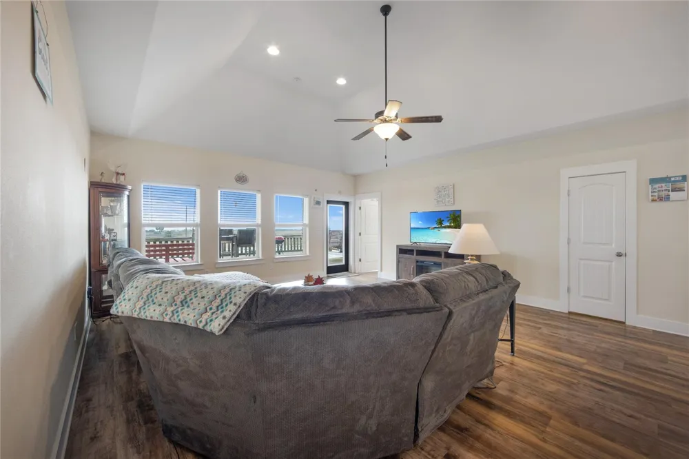 4304 Bolivar Circle Port Bolivar, TX 77650