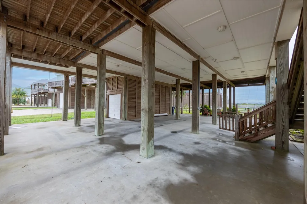 4304 Bolivar Circle Port Bolivar, TX 77650