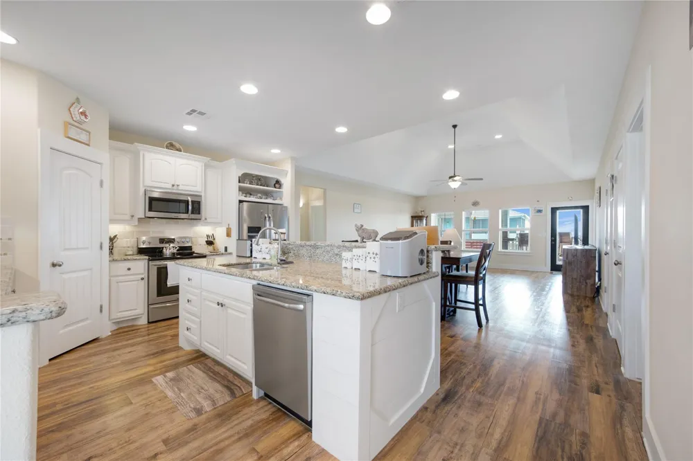 4304 Bolivar Circle Port Bolivar, TX 77650