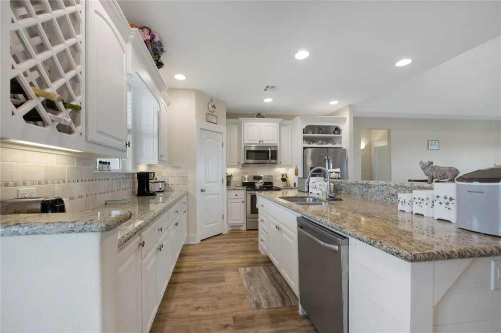 4304 Bolivar Circle Port Bolivar, TX 77650