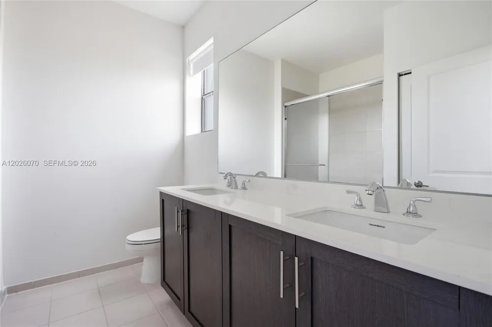 10218 SW 231st Ln Cutler Bay, FL 33190
