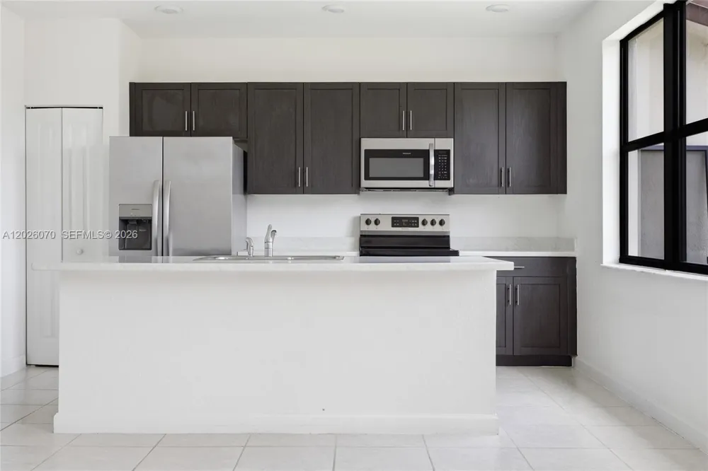 10218 SW 231st Ln Cutler Bay, FL 33190