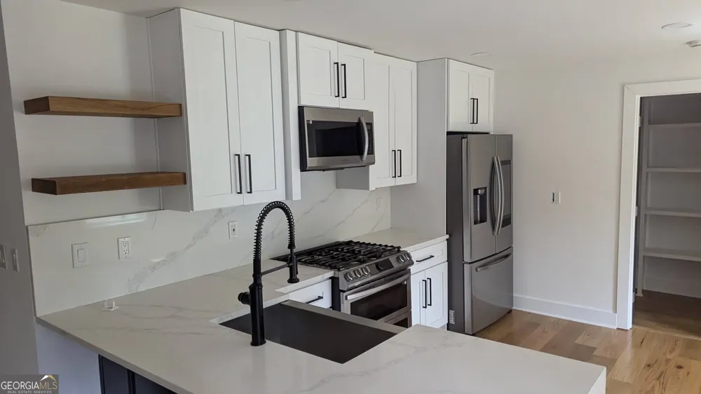 2193 Park TER College Park, GA 30337