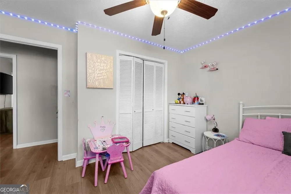 4041 Woodbridge CT Powder Springs, GA 30127