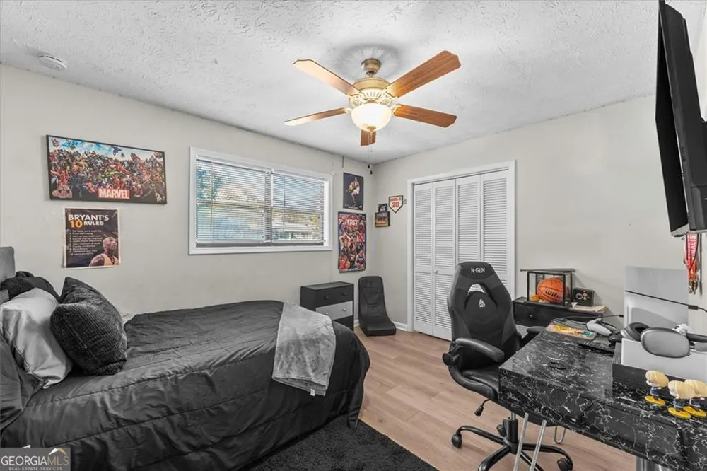 4041 Woodbridge CT Powder Springs, GA 30127