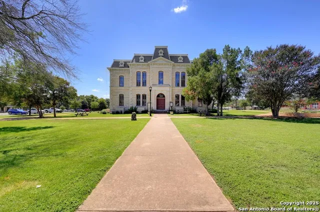 100 S Micah Andrews Blanco, TX 78606