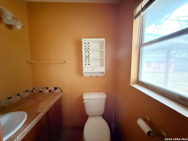 607 Bowie Fredericksburg, TX 78624