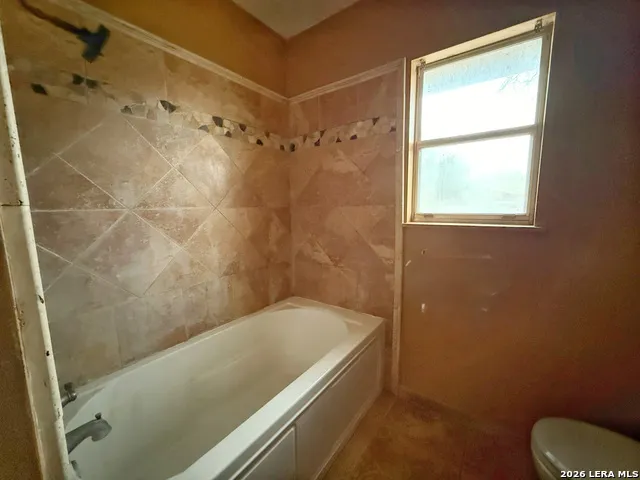 607 Bowie Fredericksburg, TX 78624