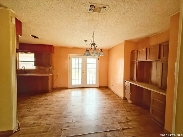 607 Bowie Fredericksburg, TX 78624