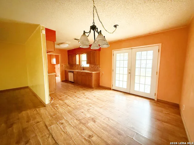 607 Bowie Fredericksburg, TX 78624