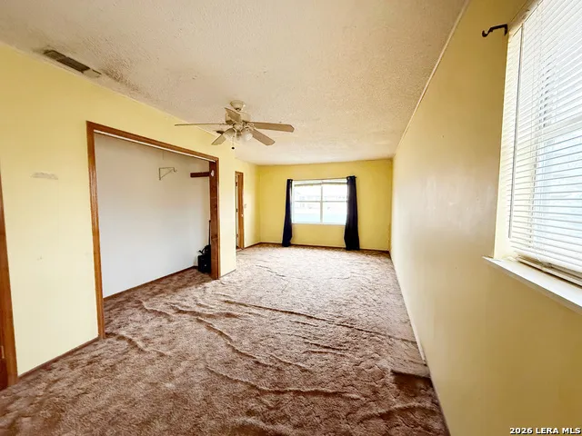 607 Bowie Fredericksburg, TX 78624