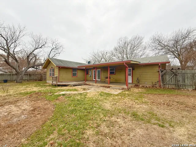 607 Bowie Fredericksburg, TX 78624