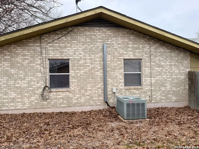 607 Bowie Fredericksburg, TX 78624