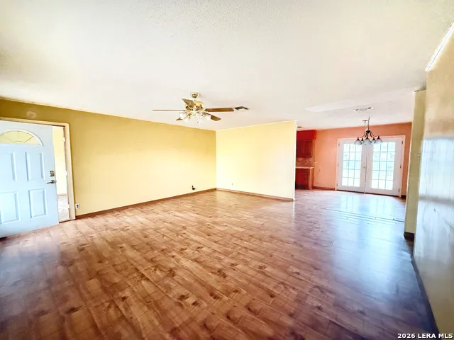 607 Bowie Fredericksburg, TX 78624