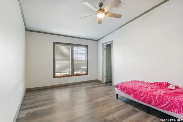179 Pvt Rd 3830 Utopia, TX 78884