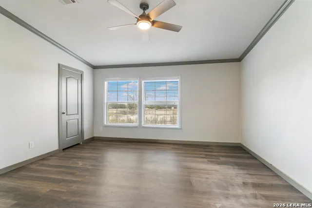 179 Pvt Rd 3830 Utopia, TX 78884