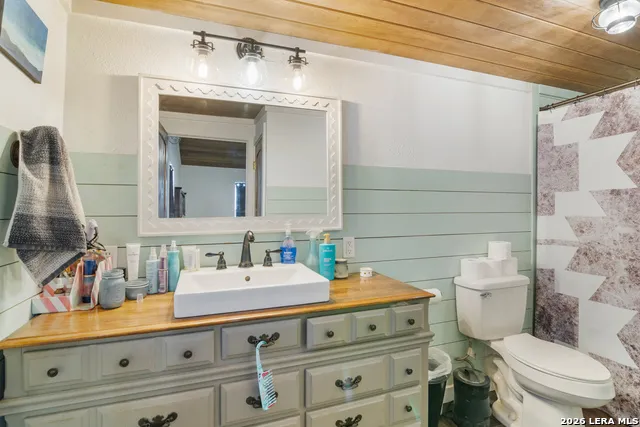 179 Pvt Rd 3830 Utopia, TX 78884