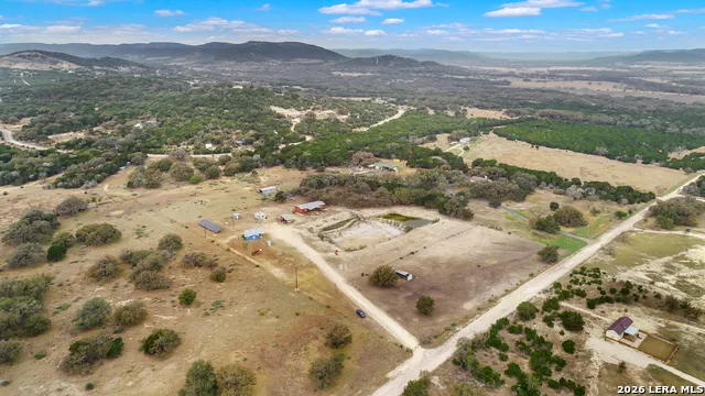 179 Pvt Rd 3830 Utopia, TX 78884