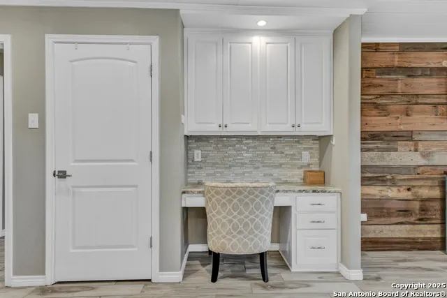 15592 Miller St Hedwig, TX 78152