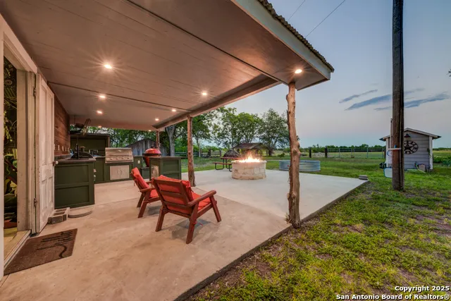 15592 Miller St Hedwig, TX 78152