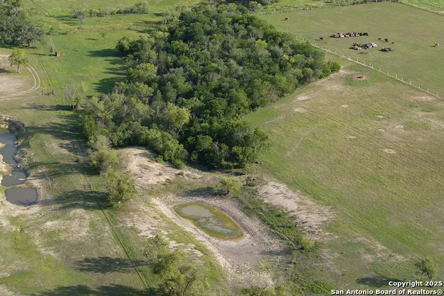 15592 Miller St Hedwig, TX 78152