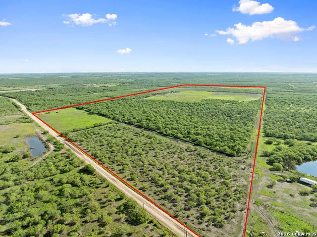 3407 Cr 215 McCoy, TX 78147