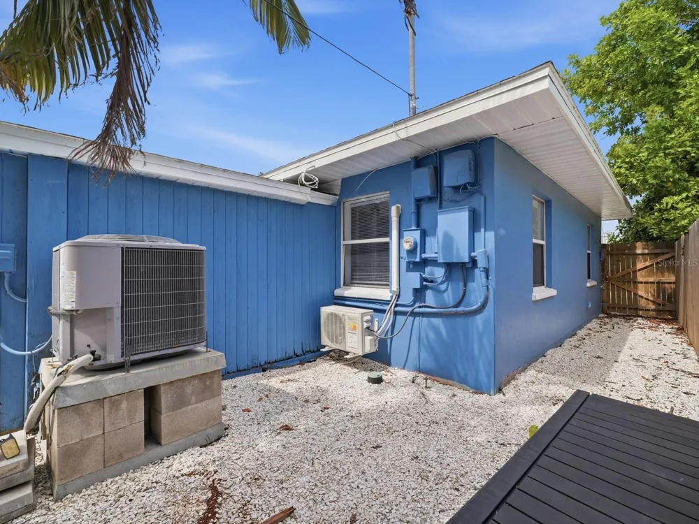 1207 1ST STREET Indian Rocks Beach, FL 33785