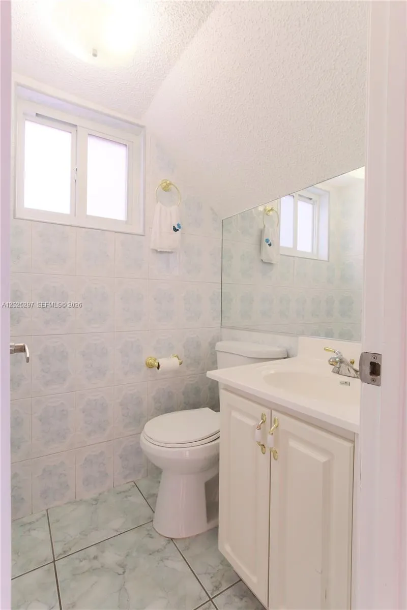 601 SW 116th ct Sweetwater, FL 33174