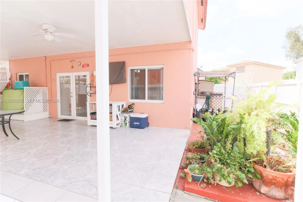 601 SW 116th ct Sweetwater, FL 33174