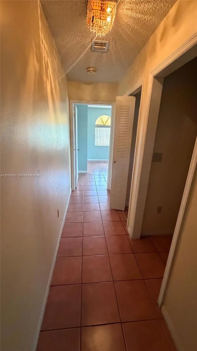 770 E 19th St #A Hialeah, FL 33013