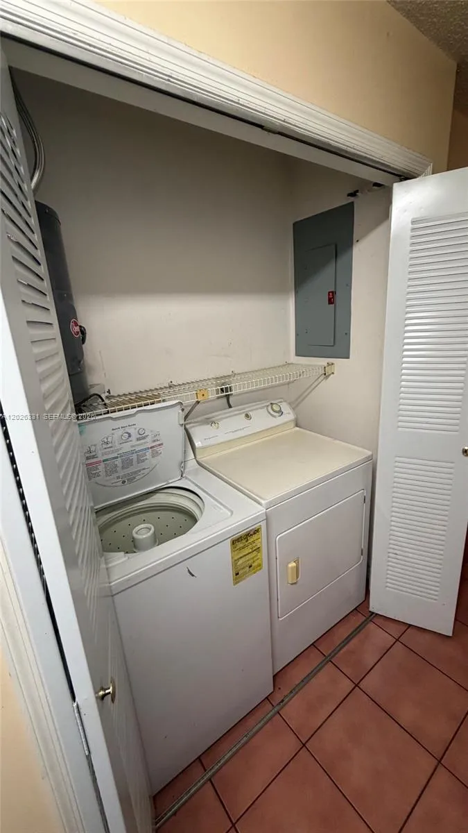 770 E 19th St #A Hialeah, FL 33013