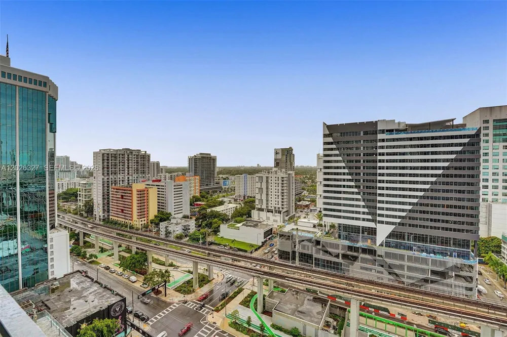 88 SW 7th St #1408 Miami, FL 33130
