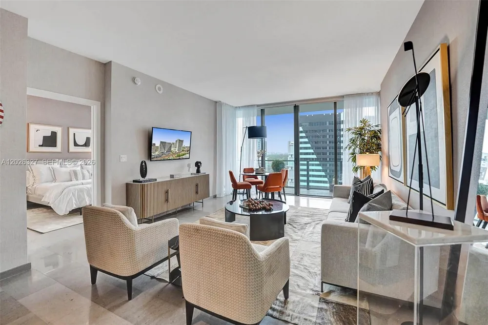 88 SW 7th St #1408 Miami, FL 33130