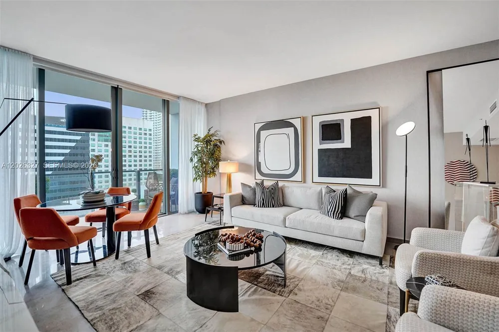 88 SW 7th St #1408 Miami, FL 33130
