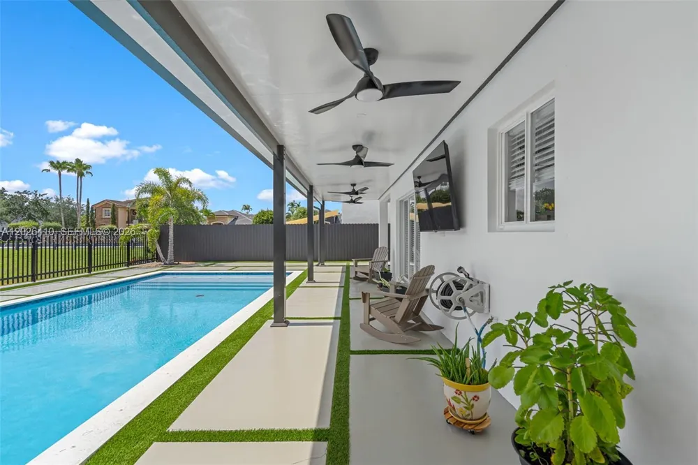 1680 SW 154th Path Miami, FL 33185