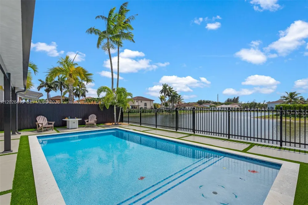 1680 SW 154th Path Miami, FL 33185