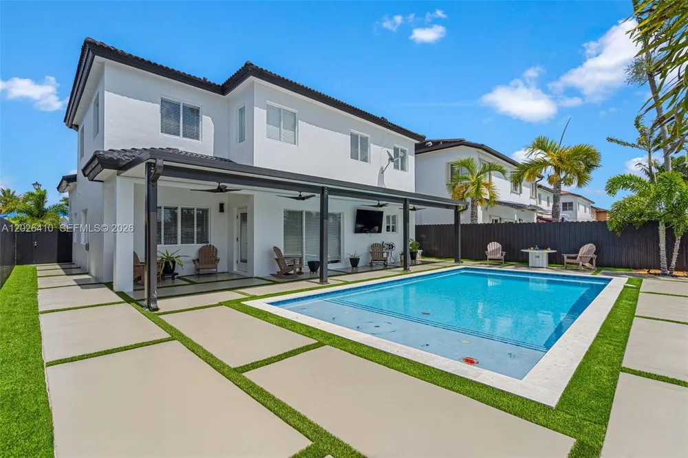 1680 SW 154th Path Miami, FL 33185