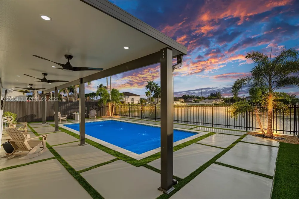1680 SW 154th Path Miami, FL 33185