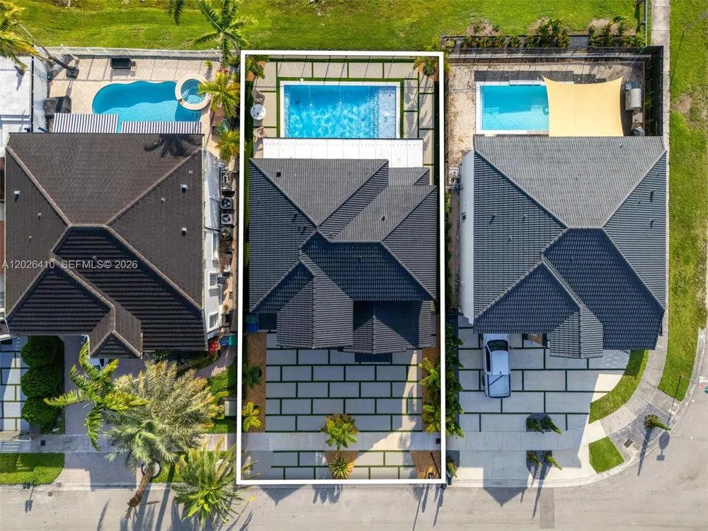 1680 SW 154th Path Miami, FL 33185