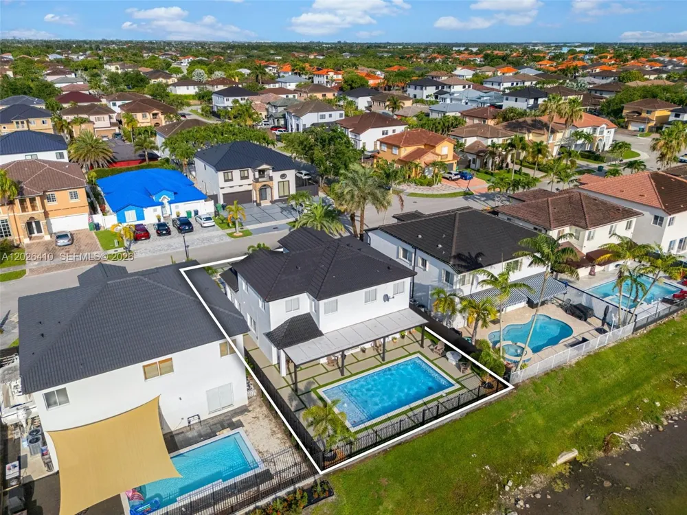 1680 SW 154th Path Miami, FL 33185