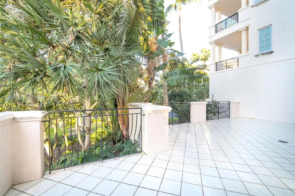 19211 Fisher Island Dr #19211 Miami Beach, FL 33109