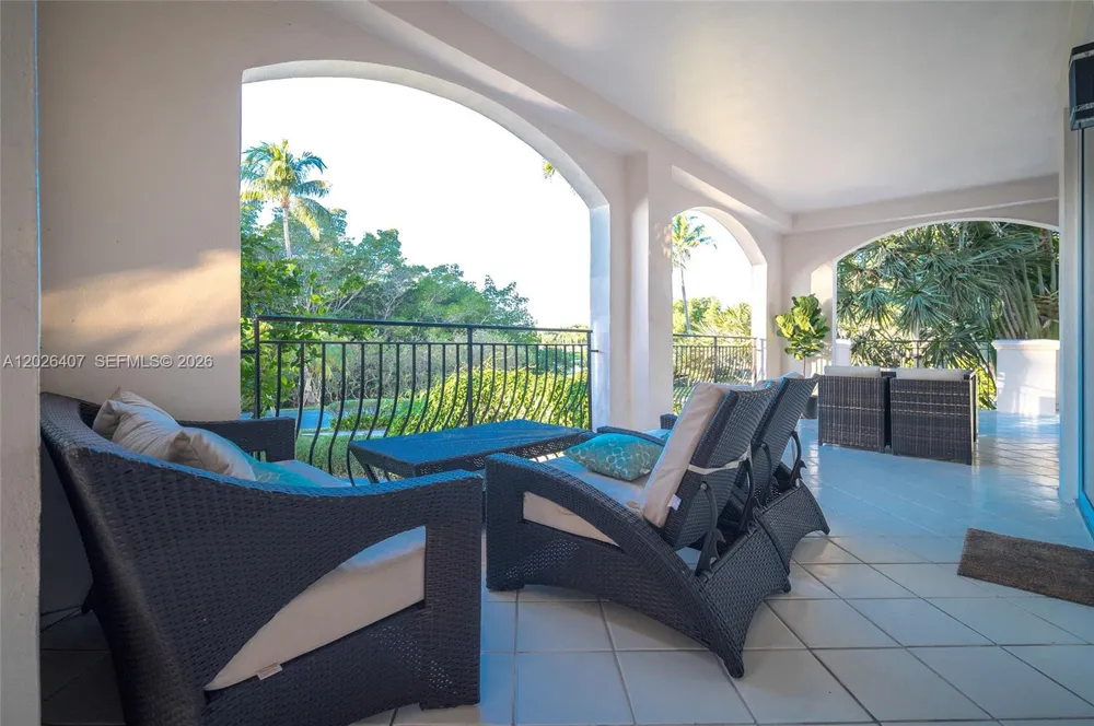 19211 Fisher Island Dr #19211 Miami Beach, FL 33109