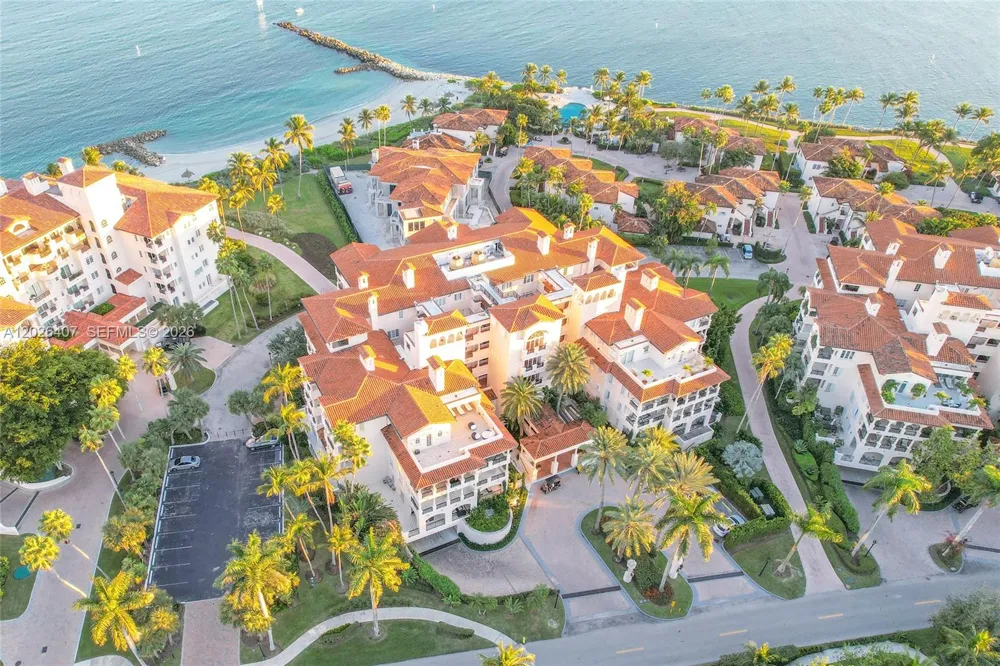 19211 Fisher Island Dr #19211 Miami Beach, FL 33109