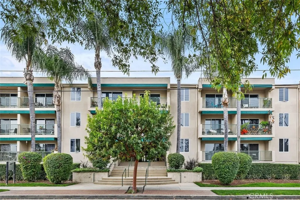 4501 Cedros Avenue #239 Sherman Oaks, CA 91403