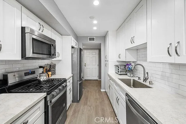 4501 Cedros Avenue #239 Sherman Oaks, CA 91403