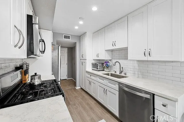 4501 Cedros Avenue #239 Sherman Oaks, CA 91403