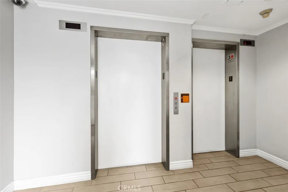 4501 Cedros Avenue #239 Sherman Oaks, CA 91403