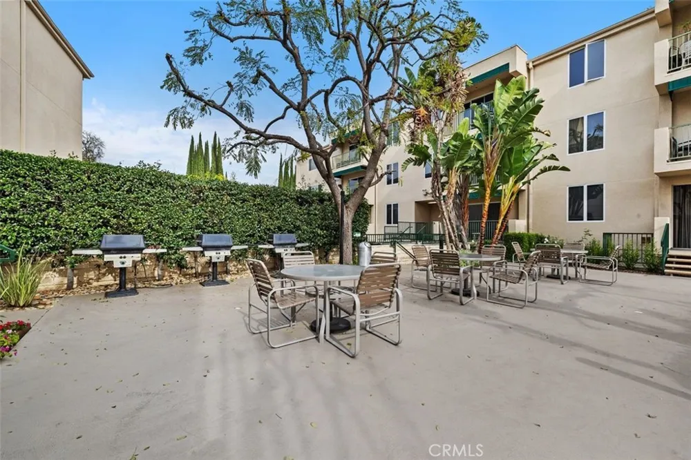 4501 Cedros Avenue #239 Sherman Oaks, CA 91403